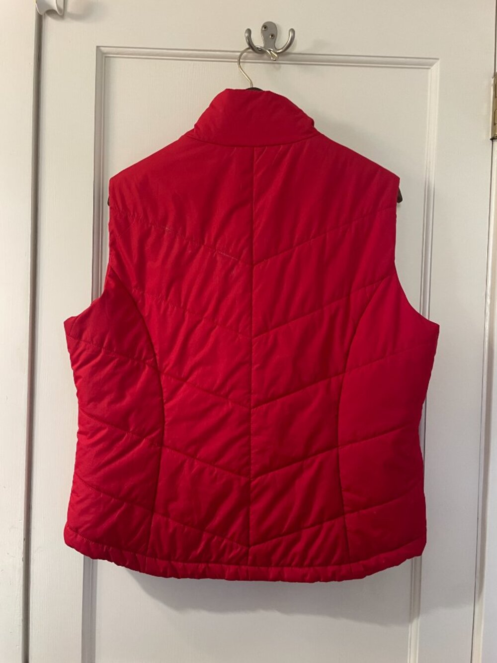 Aeropostale Boys Red quilted vest Size XL - Picture 3 of 6